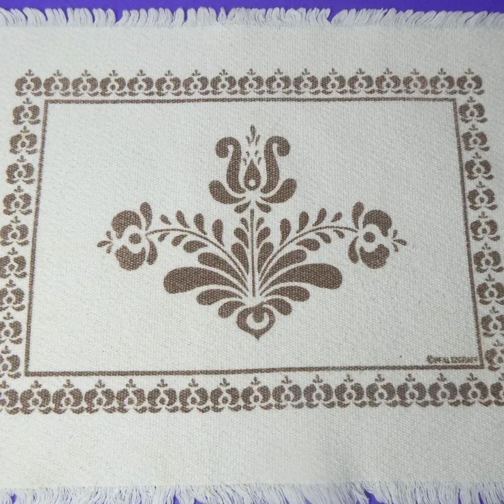 Pfaltzgraff Village Set of 8 Woven Cloth Placemats 12